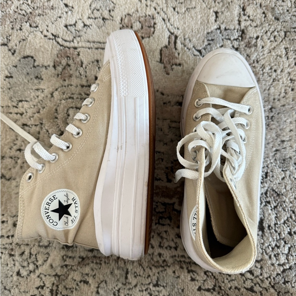 Platform Converse Chuck Taylors in Tan